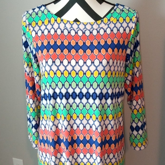 Signature Collection Small 4/6 Dress - Picture 3 of 6